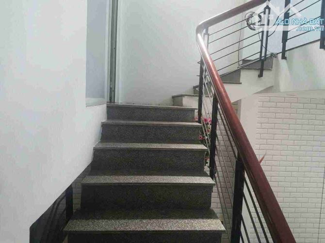 VỊ TRÍ KIM CƯƠNG,3 Tầng MẶT TIỀN LÊ ĐÌNH LÝ, vừa ở vừa kinh doanh TUYỆT VỜI - 2