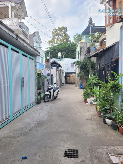 đất 84,5m2 3ty650 TL 2MT trước sau tặng nhà cấp 4 ngay làng đại học p.Đông Hòa - 2