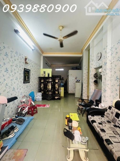 Hẻm nhựa 3m - nhà 2 tầng - 58m2 - 7,2 Tỷ TL. - 2