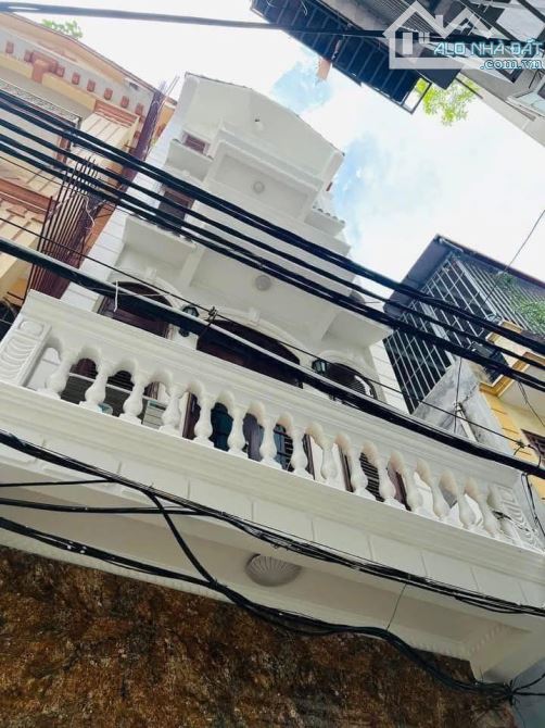 XUÂN THUỶ - DIỆN TÍCH RỘNG - Ô TÔ 4 CHỖ QUA NHÀ - 45M - 13.8 TỶ - 2
