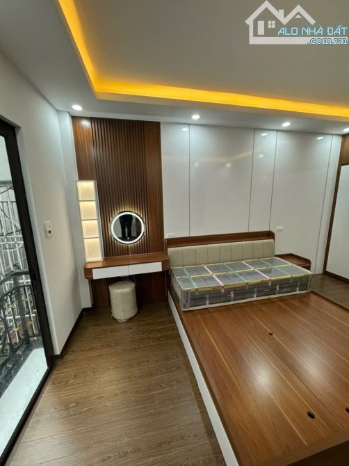 Bán gấp nhà Liên Ninh - Đông Mỹ ô tô vào nhà ngõ thông ,dân xây chắn chắn 58 m giá 5.5 tỷ - 2