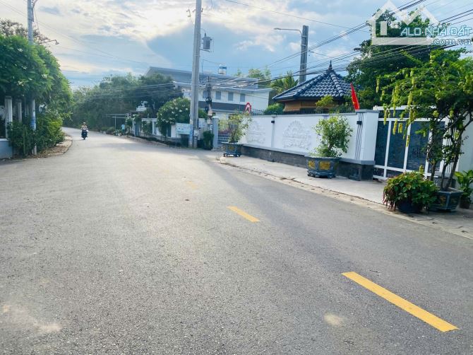 👉 Lô đất quá đẹp hai mặt tiền, khu dân cư , gần biển Một mặt tiền đường nhựa chính tim - 3
