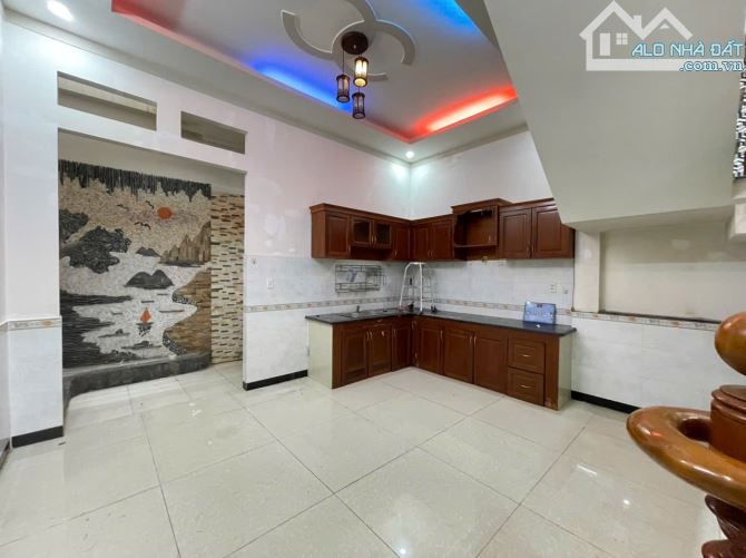 Nhà phố gần ngã tư Chiêu Liêu, phường Tân Đông Hiệp, Tp Dĩ An - 3