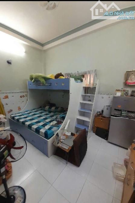 NHÀ ĐẸP-MT ĐƯỜNG NHỰA-gần C NHỊ THIÊN ĐƯỜNG-XH NGỦ NHÀ-LÔ GÓC-56M2-NGANG 4M-CHỈ 6,8 TỶ - 2