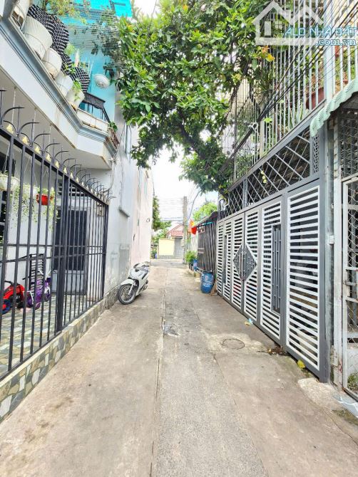 Bán nhà cấp 4 (4x18m), hẻm Phan Bội Châu p. Dĩ An gần trường cấp 1,2,3 - 3
