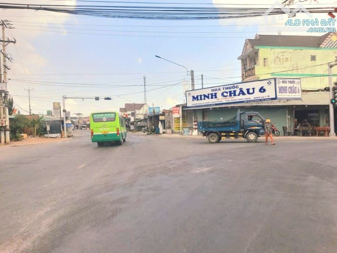 Chỉ 2.5 tỷ sở hữu 1000m2 đất có 300m2 thổ  KCN An Nhựt Tân - 3