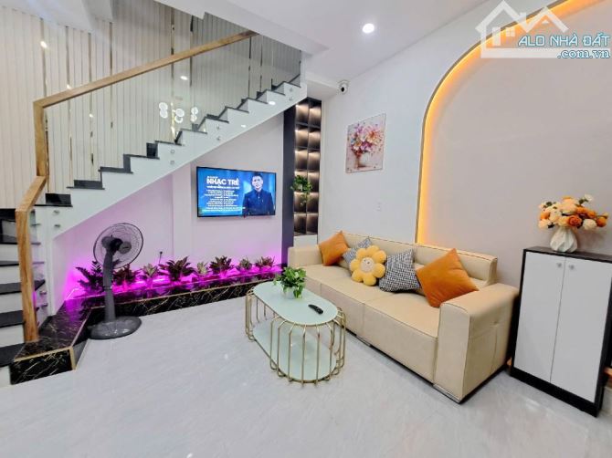 Nhà đẹp Nguyễn Văn Khối Gò Vấp HXH 3 tầng full nội thất sổ hồng riêng nhỉnh 4 tỷ - 3