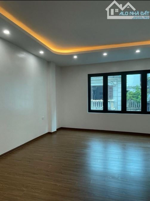 VĂN CAO, 45M x 7T THANG MÁY, MT 4.4M - NGÕ Ô TÔ VÀO NHÀ, GARA Ô TÔ - 3