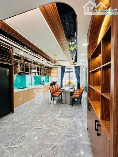 Kẹt tiền! Bán gấp nhà(3PN 4WC) Phùng Văn Cung,Giá 4tỷ550 Hẻm 5m,GX Phú Hạnh - 3