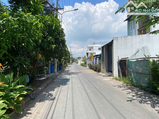 BÁN LÔ ĐẤT BIỆT THỰ SIÊU ĐẸP – DT 1242M2 (NGANG 30) - GẦN NGÃ TƯ BÌNH PHƯỚC - 30TR/M2 - 3