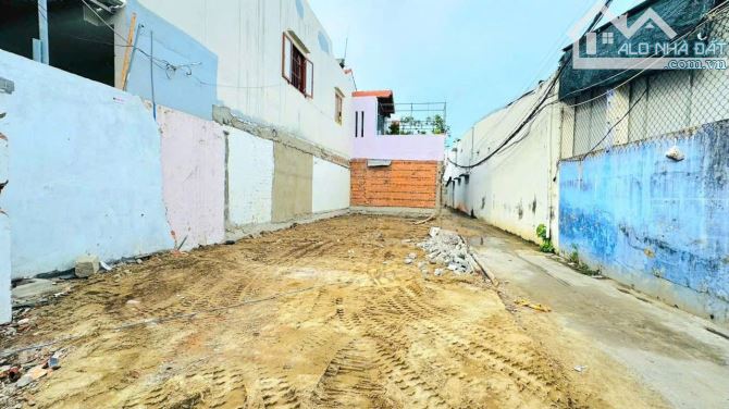 Bán lô đất 2 mặt tiền sát khu đô thị VCN Phước Long 1. Giá 3 tỷ 600 triệu - 3