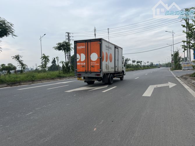 Bán lô đất vuông đẹp ,Sổ đỏ chính chủ 99m full .Mai Nội -Mai Đình - 3