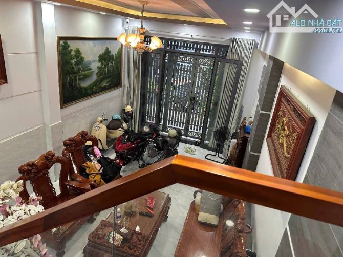 NGÃ 4 BỐN XÃ 4 TẦNG -HẺM XE HƠI-LÊ VĂN QUỚI -BÌNH TRỊ ĐÔNG- BÌNH TÂN 4MX14M -6.7 TỶ - 3