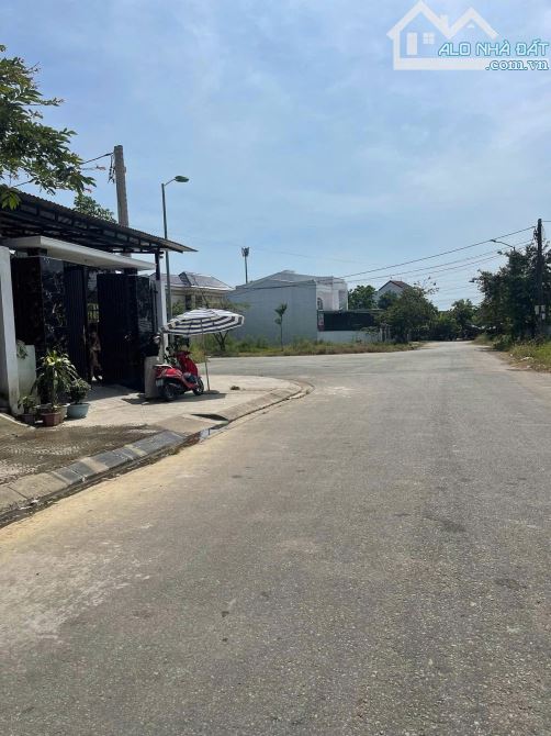 Đất KQH Xuân Phú 3 mặt tiền thoáng gần chợ Cống Khu Mới Dương Khuê đẳng cấp Tp.Huế  - DT: - 3