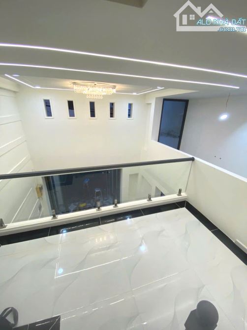 Bán nhà 4 tầng hẻm xe hơi ngay Lê Quang Định DT 42m2 Giá nhỉnh 7 tỷ - 3