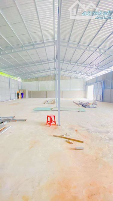 Cho thuê Kho 360 m2 mới xây gần sân bay Cần Thơ 18 triệu - 3