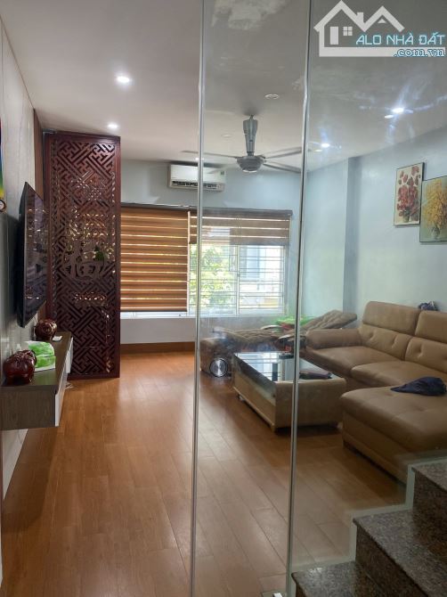Siêu phẩm nhà Liền kề Ngô Thì Nhậm, Hà Đông. Mặt tiền 4x10m, 5 tầng, giá 18.6 tỷ còn TL - 3