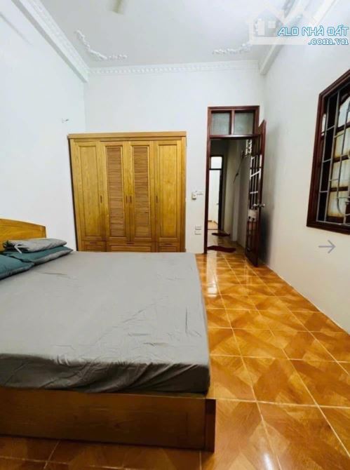XUÂN THUỶ - DIỆN TÍCH RỘNG - Ô TÔ 4 CHỖ QUA NHÀ - 45M - 13.8 TỶ - 3