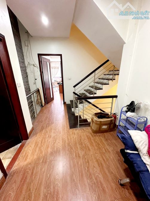 BÁN NHÀ PHÂN LÔ TRẦN QUANG DIỆU CẠNH QUẬN ỦY ĐỐNG ĐA 76m Gara Ô tô hơn 43 tỷ - 3