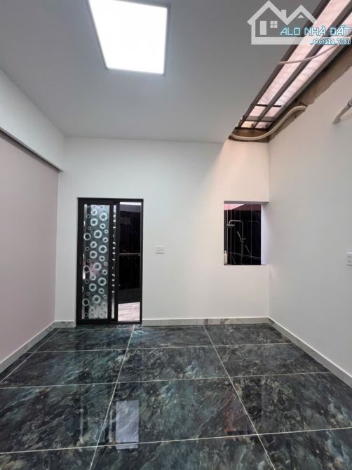 💥 Siêu phẩm 3 tầng Mã Lò - ngay sát khu Tên Lửa - 102m2 - hẻm xe hơi 6m - nhỉnh nhẹ 7 tỷ - 4