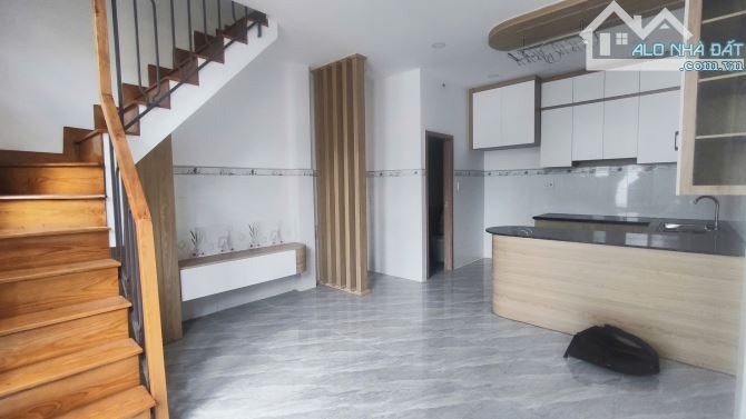 SIÊU PHẨM NHÀ PHỐ HIỆP THÀNH Q12, NHÀ NHƯ QUÁN BAR 2pn, 2 WC, 2.65TỶ - 4