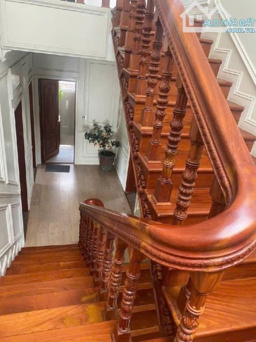 BÁN GẤP BIỆT 4 TẦNG 2 MẶT TIỀN KHU NAM THÔNG 1Q7 - 4