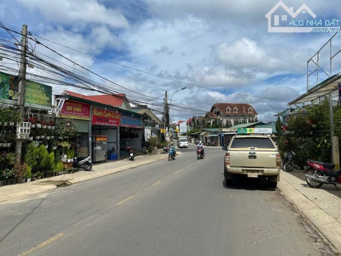 Bán 2 lô đất mặt tiền Trung tâm view hồ Mê Linh - P9  sát nhau - 500m2 - 45 tỷ - 4