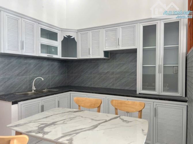 Nhà Cấp 4 Xây Kiên Cố 4 x 25m Đường Xe Hơi Full Nội Thất Sẵn. Sổ Hồng Riêng Thể hiện đường - 4