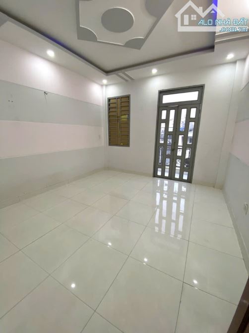 Siêu Phẩm Liên Khu 5-6 gần chợ hẻm 7m thông KD khu nhà lầu 58 m2,5 Tầng 5 tỷ 1 - 4