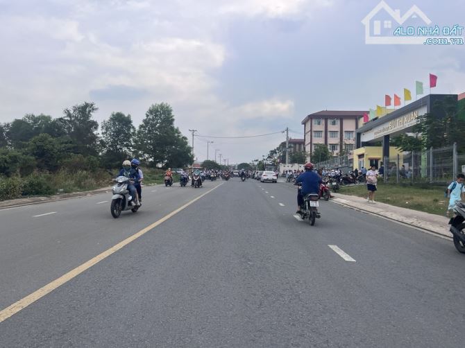 Chỉ 25 triệu/m2 có lô Biệt thự KDC bàn cờ, Tân Đông Hiệp, N.T.Minh Khai, 300m2, 100% T/cư - 4
