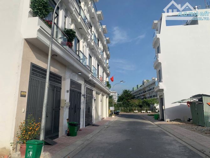 Khu đồng bộ Lê Đức Thọ 4x16m 1T2LST mới 100%- ngay CV giá 10.7 tỷ - 4