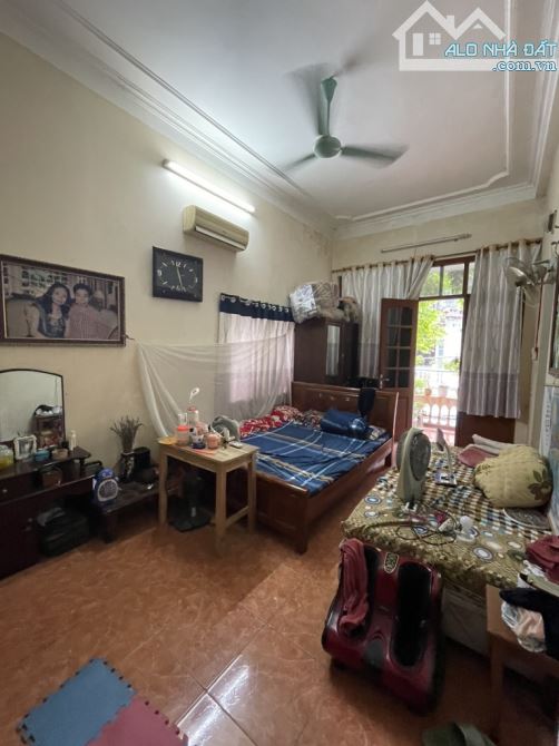 Bán đất tặng nhà 3 tầng Phố Lụa, Lô góc - Oto tránh - 60m2 - Chỉ 12.x tỷ - 4