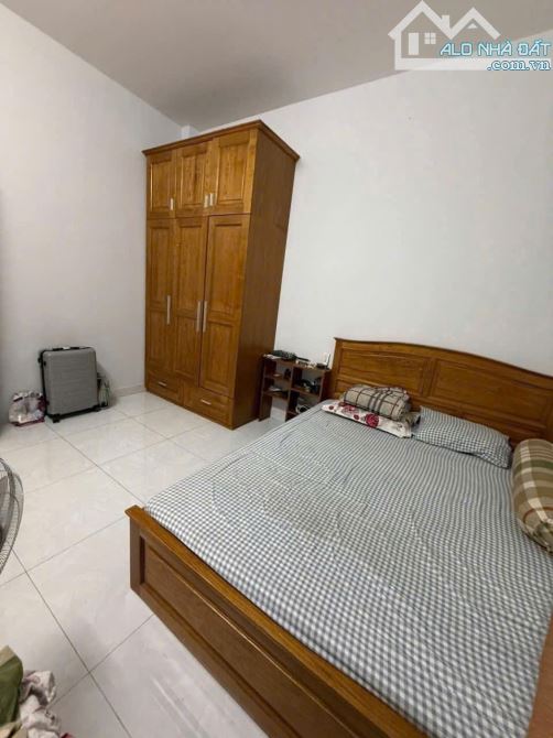 Nhà gần VinCom Dĩ An, phường Dĩ An, TP Dĩ An. 4,45 tỷ - 4