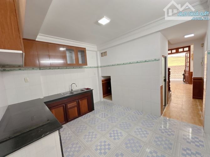 5 TẦNG -HẺM Ô TÔ NI SƯ HUỲNH LIÊN P10, Q TÂN BÌNH DT: 45M2 – 6 TỶ 960 - 4