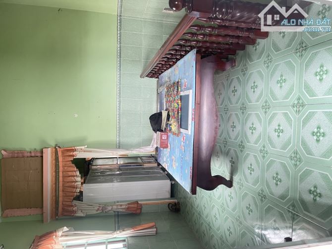 Nhà 3 tầng 5.2x40 hẻm xe hơi thông gần chợ Phú Xuân Huỳnh Tấn Phát thị trân Nhà Bè 4.9 tỷ - 4