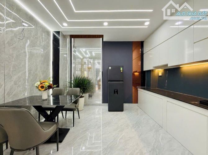 MẶT TIỀN GẦN QUANG TRUNG - 4 TẦNG - 4,3X17 - 4PN - 70M2 - GIÁ 11.X TỶ - 4
