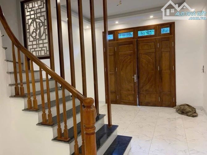 Nhà Văn Minh 37m2 mặt tiền 4m 5 tầng 6 ngủ cạnh trường học 3 bước ra khu đô thị 5 tỷ 5 - 4