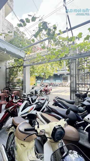 Q7 TÂN QUY MẶT TIỀN ĐƯỜNG LỚN 10.6x26M CÁCH NGUYỄN THỊ THẬP 3 BƯỚC CHÂN - 4