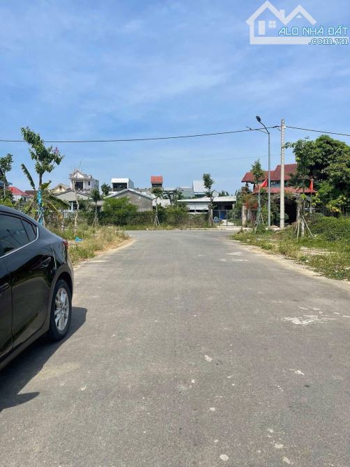 Đất KQH Xuân Phú 3 mặt tiền thoáng gần chợ Cống Khu Mới Dương Khuê đẳng cấp Tp.Huế  - DT: - 4