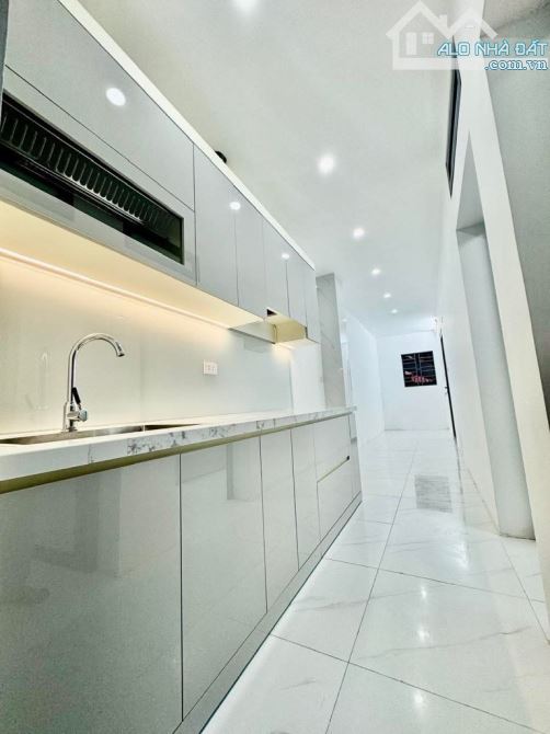 BÁN TẬP THỂ TÔN ĐỨC THẮNG 3 NGỦ - NGÕ TO-OTO ĐỖ CỬA-GIAO THÔNG KẾT NỐI ĐỈNH-Ở LÀ SƯỚNG. - 4