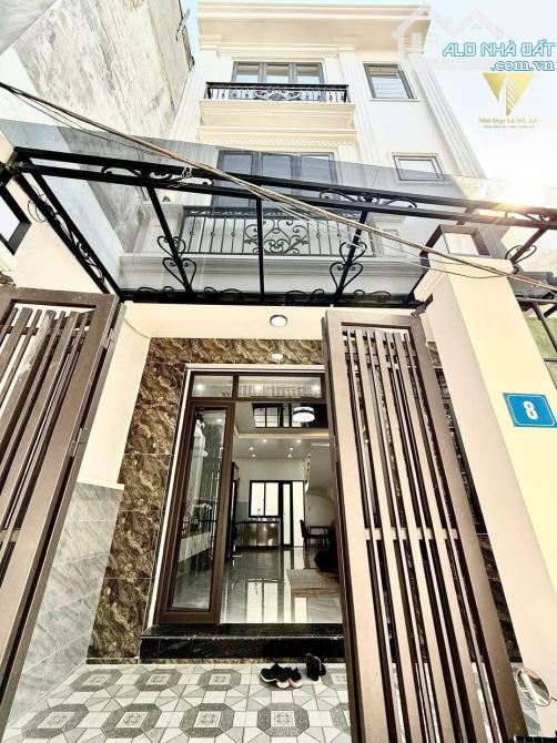 🏠 BÁN NHÀ ĐỘC LẬP 3 TẦNG – SÂN CỔNG RỘNG – MIẾU HAI XÃ – GIÁ CHỈ 3,4 TỶ - 4