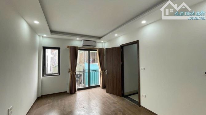 ĐÀM QUANG TRUNG LONG BIÊN 5 TẦNG - ĐỐI DIỆN AEON MAL - HƠN 7 TỶ Ô TÔ ĐỖ CỬA - 4