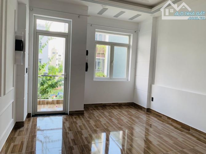 💥🏠 CẠNH THỦ ĐỨC -NHÀ 3 TẦNG - KHU DÂN CƯ KHÉP KÍN - DT 65 M2 - CHỈ  4.8 TỶ TL. - 4