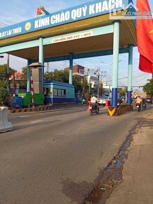 CẦN BÁN GẤP BÁN CĂN NHÀ PHỐ THUẬN AN MẶT TIỀN ĐT743C NGAY CẦU ÔNG BỐ QL13, NHỈNH 45TR/M2 - 5