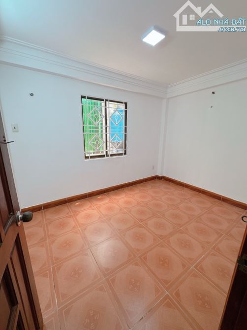 5 TẦNG -HẺM Ô TÔ NI SƯ HUỲNH LIÊN P10, Q TÂN BÌNH DT: 45M2 – 6 TỶ 960 - 5