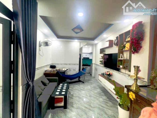 Nhà đẹp mới Gò Vấp, đường Phạm Văn Bạch, 56.4 m2, nhỉnh 3 t - 5
