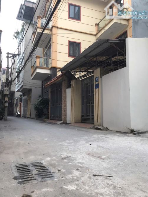 Cô Phượng nhờ bán căn nhà 51m 4 tầng dân xây phố Bà Triệu, Hà Đông, gần Ô tô, giá hơn 7 ty - 5