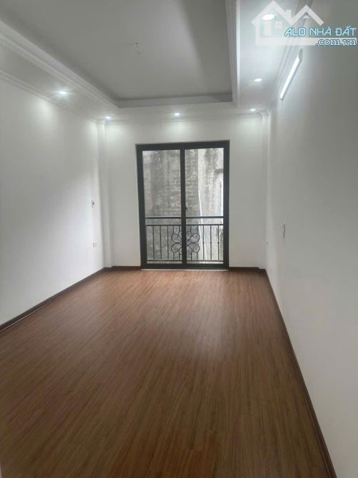 Duy nhất nhà 5 tầng Việt Hưng, Long Biên, mới tinh, nở hậu, cách ô tô 20m, giá hơn 5 tỷ - 5