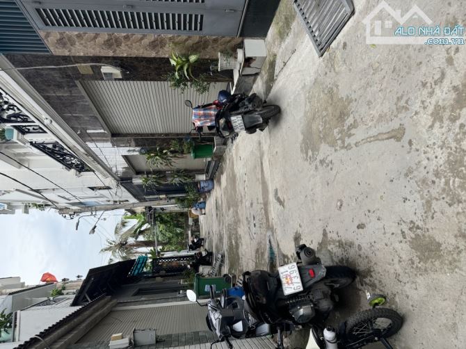 “BÁN NHÀ MỚI ĐẸP HBP BA TẦNG- HẺM XE HƠI 60M VUÔNG-4PN,4WC- N.H.Ỉ.N.G 6 T.Ỷ” - 5