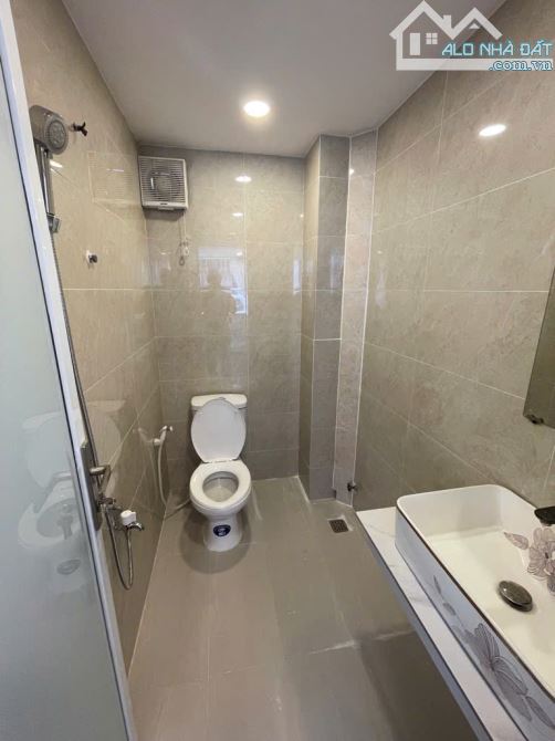 BÁN NHÀ 5 TẦNG FULL NỘI THẤT CHÂU ÂU – NGAY NGUYỄN THIỆN THUẬT, Q3 – CÁCH CHỢ BÀN CỜ 2P - 5